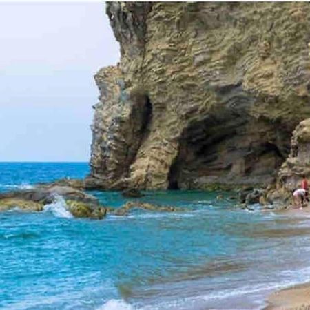 Top-Floor Beachfront Apartment With Parking, Pool, & Spacious Sea-View Balcony Villajoyosa  Exterior foto