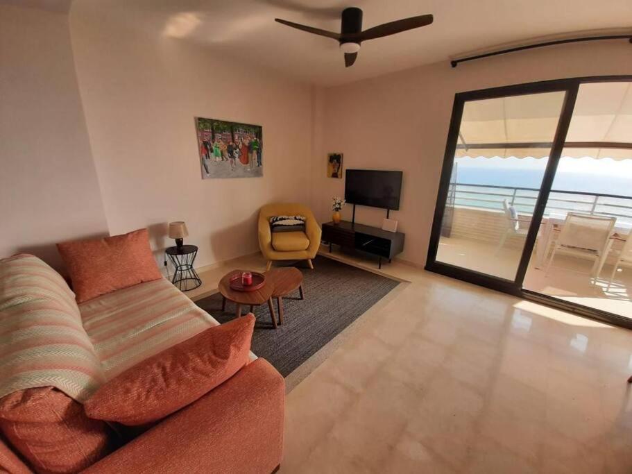 Top-Floor Beachfront Apartment With Parking, Pool, & Spacious Sea-View Balcony Villajoyosa  Exterior foto